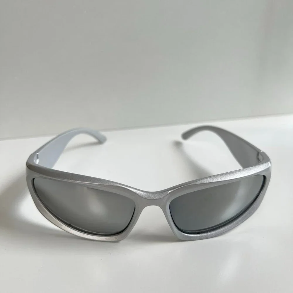 y2k 2000s vintage style chrome silver surfer sunglasses